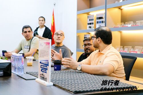 berita perusahaan terbaru tentang Mitra Luar Negeri dan Agen GRAN TURISMO Kunjungi untuk Kolaborasi Teknis yang mendalam